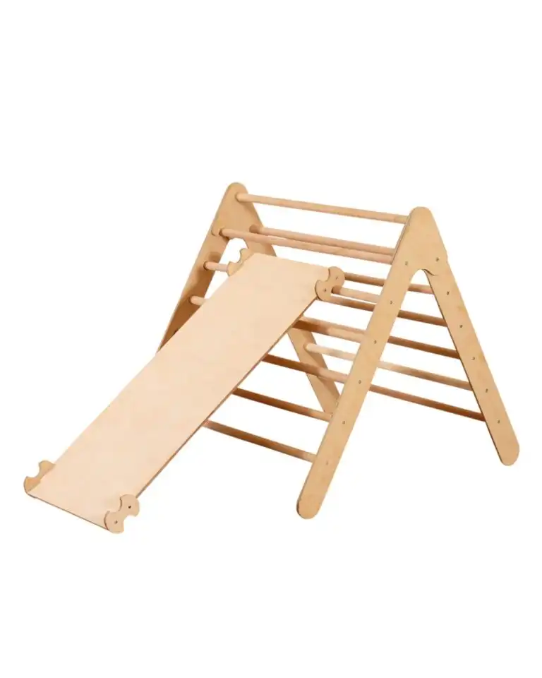 pikler penjalica za decu u obliku trougla koja moze da se sklopi