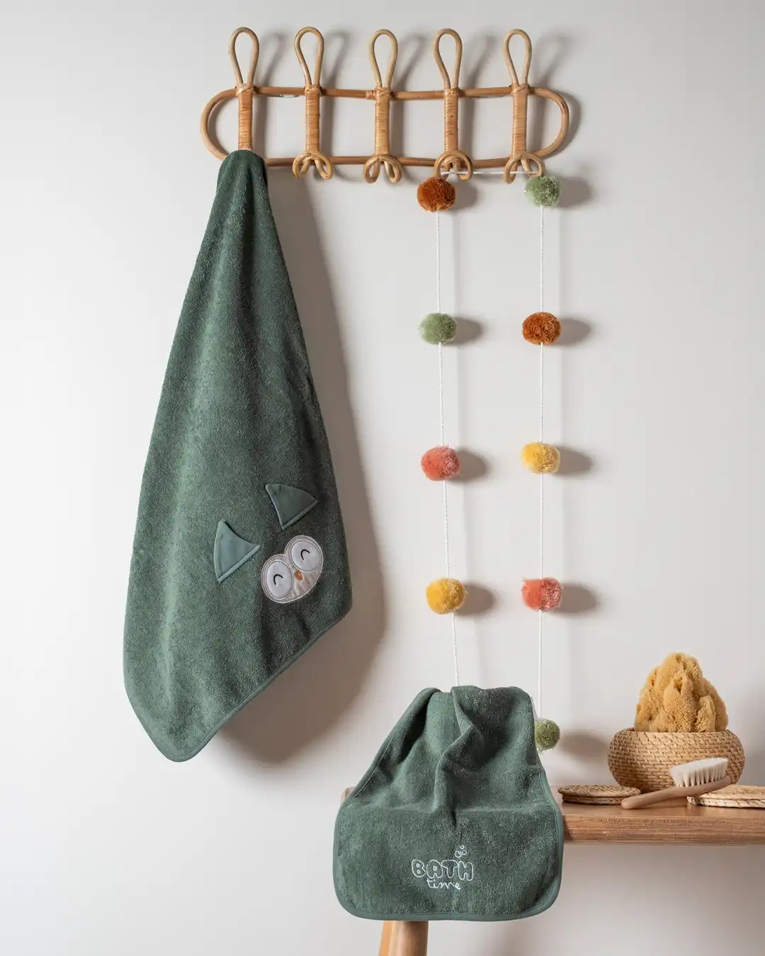 peskir za tusiranje i peskir za ruke set 2u1 zelene boje sa motivom sove