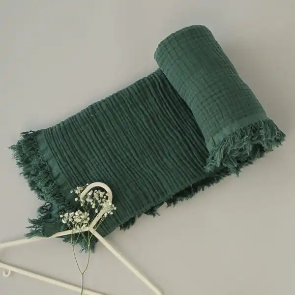 prekrivac od muslina od cetiri sloja tamno zelene boje