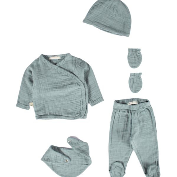 set za iznosenje bebe od muslina mint boje bluzica na preklop pantalone kapa rukavice portikla sa zakopcavanjem na dva nivoa