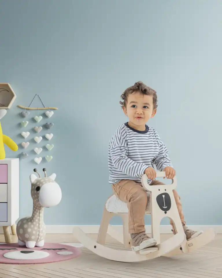 drvena njihalica za motivom ponija