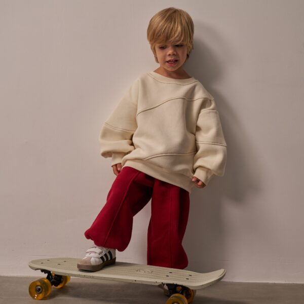 oversize komplet trenerka bey duks i u bojama donji deo