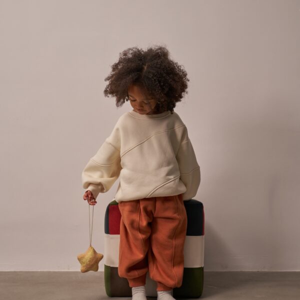 oversize komplet trenerka bey duks i u bojama donji deo