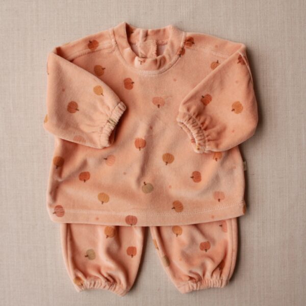 komplet za decu u cigla boji sa printom na bundeve