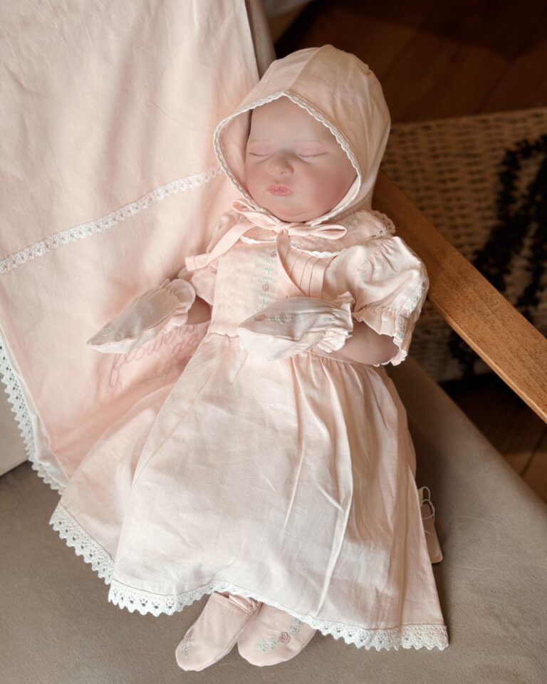 set za iznosenje bebe u roze boji od sest delova