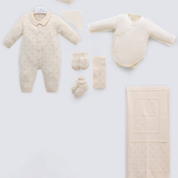 set za iznosenje bebe iz porodilista u bez boji od osam delova